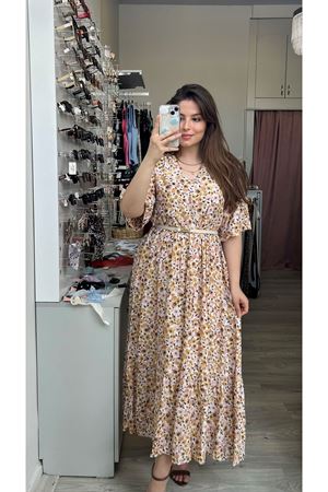 Çiçek desenli Elbise