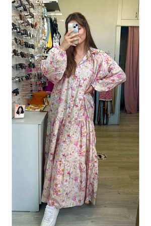 Çiçek Desenli Elbise 