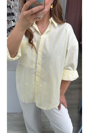 Sarı Çizgili Gömlek