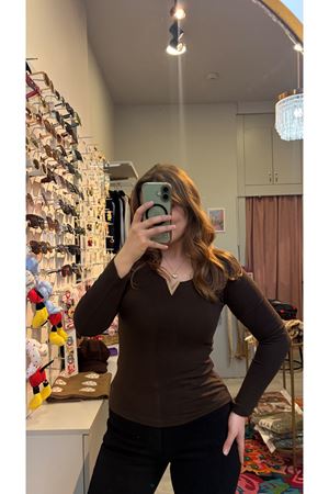 Aksesuar Detaylı Bluz 